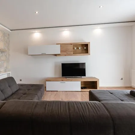 M Apartment *