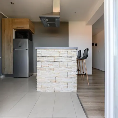 Apartment M