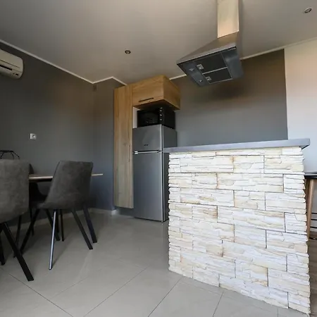 Apartment M