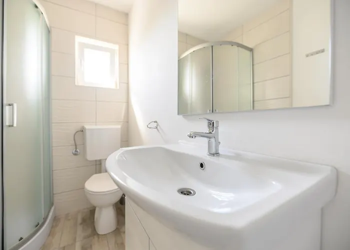 M Apartman